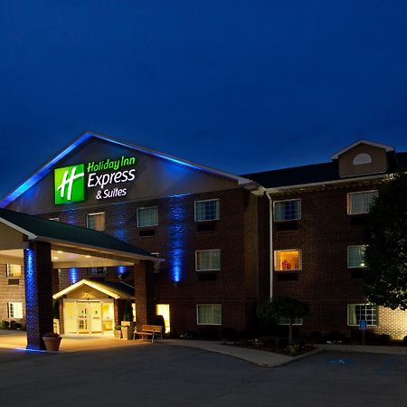 Holiday Inn Express Hotel & Suites Center Township By Ihg Monaca Exterior photo